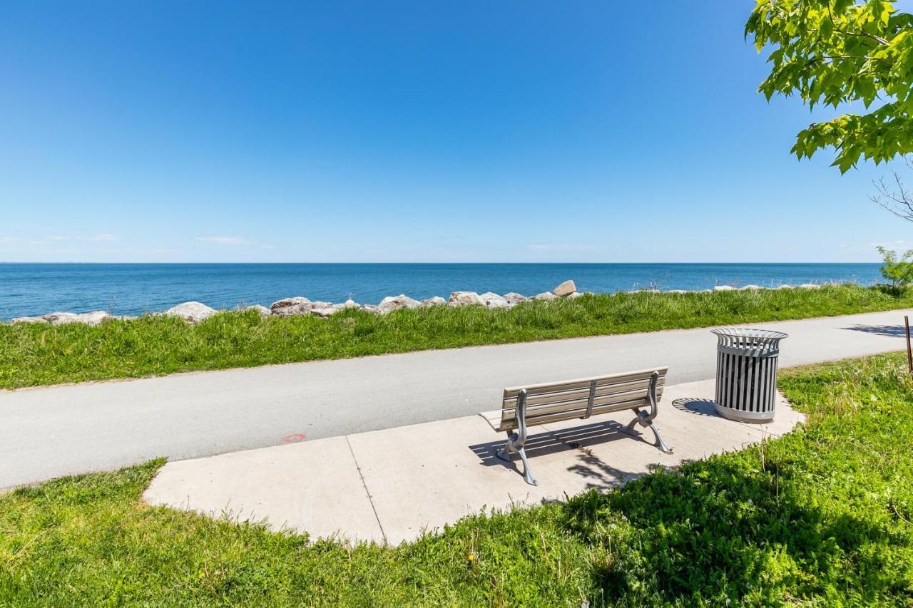 Modern Hamilton Homes Lake Ontario Shore By Globalstay Exterior photo
