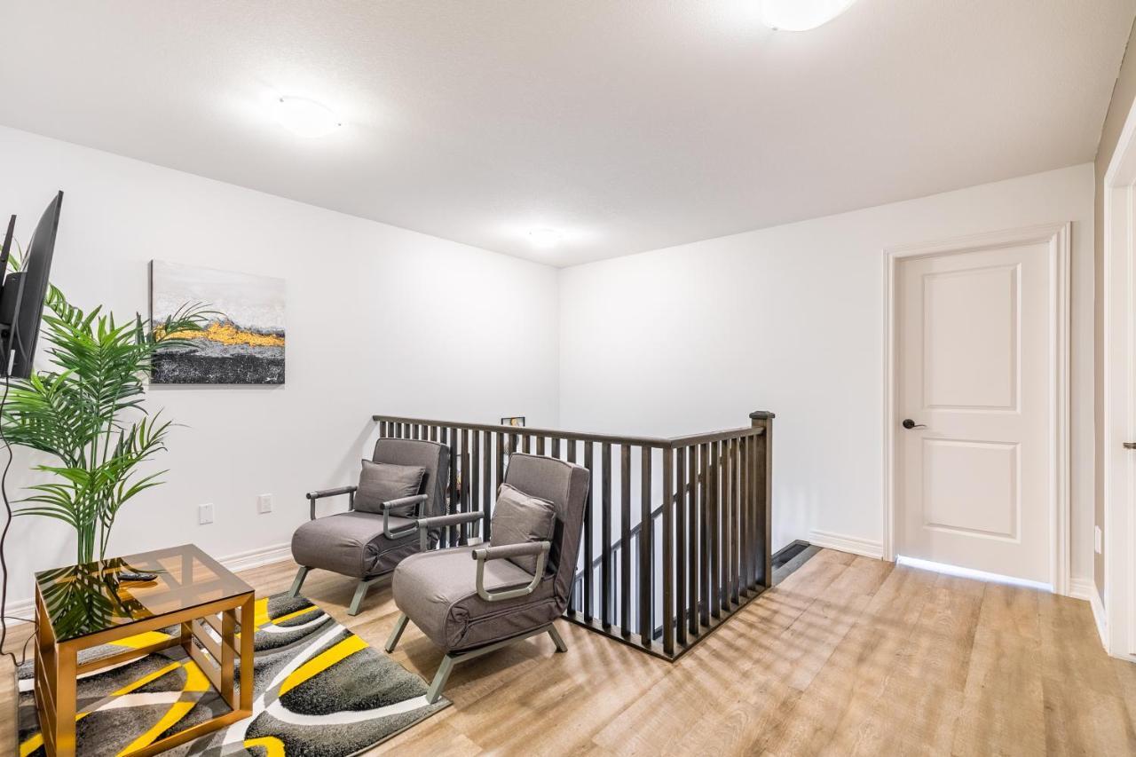 Modern Hamilton Homes Lake Ontario Shore By Globalstay Exterior photo