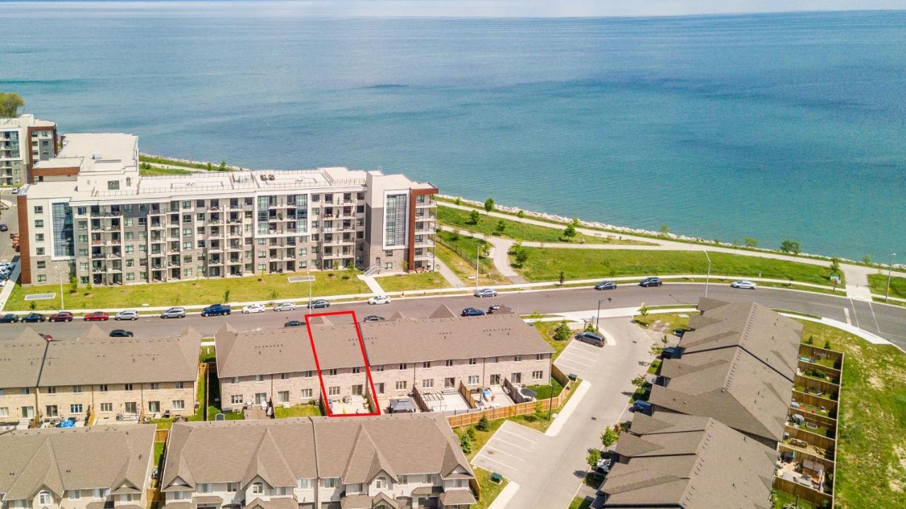 Modern Hamilton Homes Lake Ontario Shore By Globalstay Exterior photo