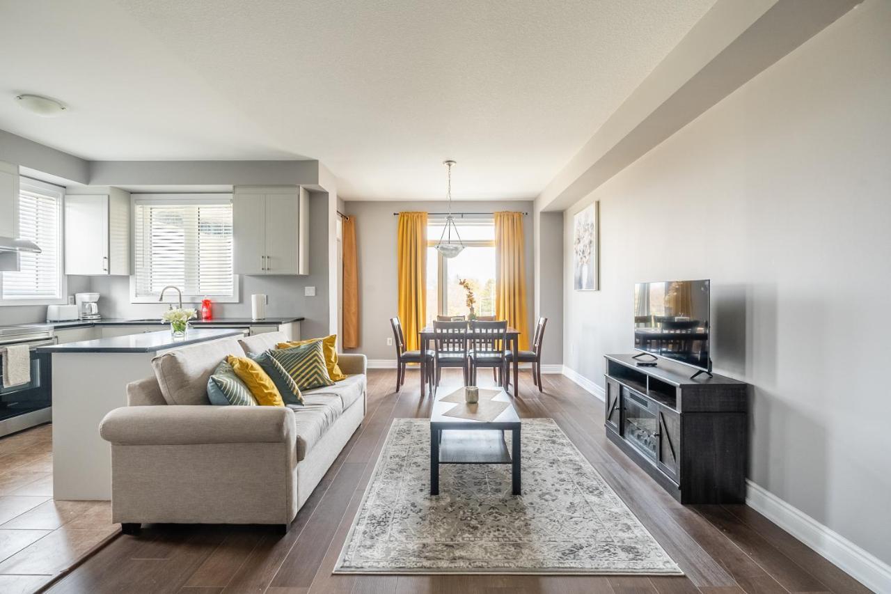 Modern Hamilton Homes Lake Ontario Shore By Globalstay Exterior photo