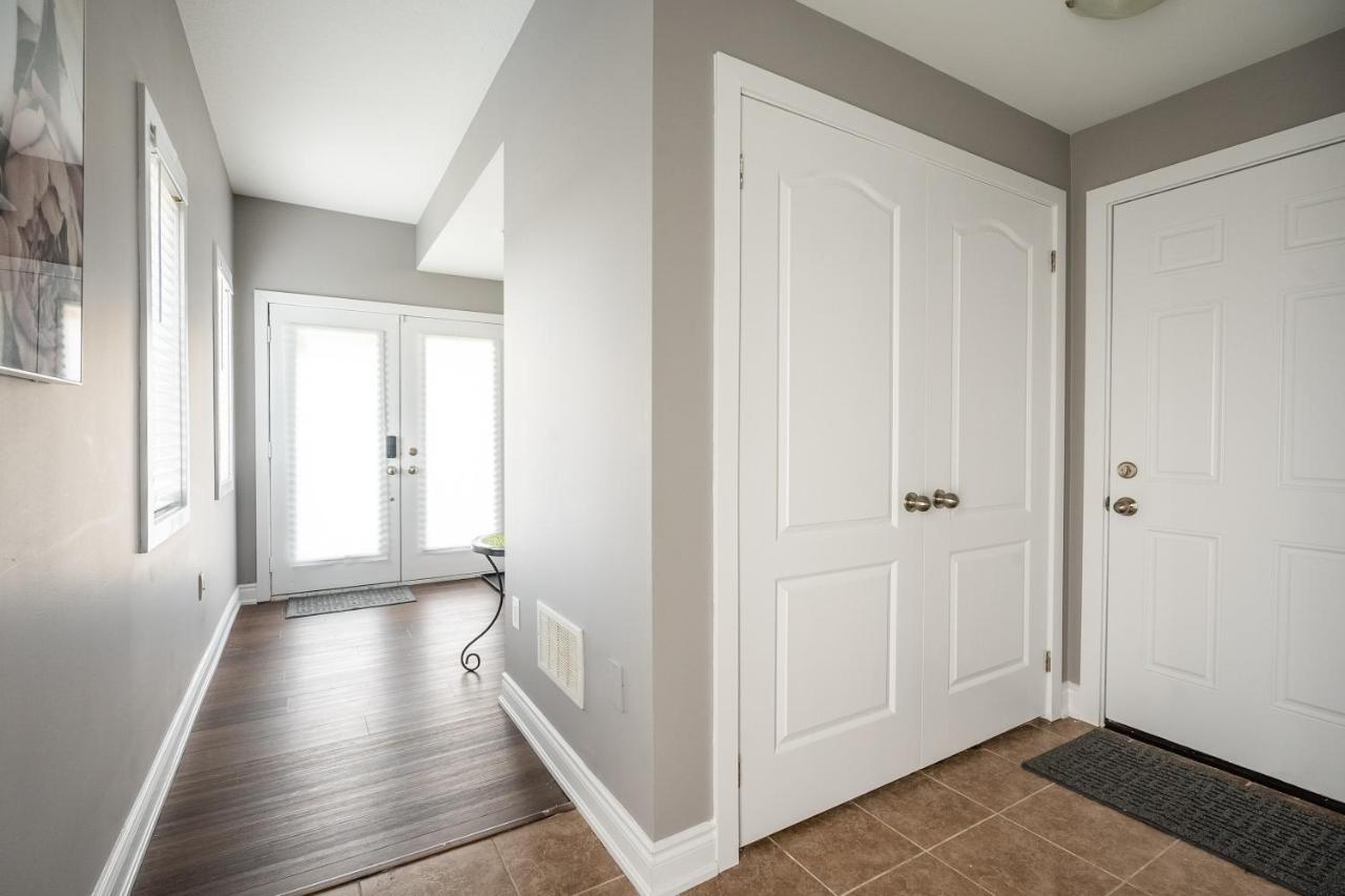 Modern Hamilton Homes Lake Ontario Shore By Globalstay Exterior photo